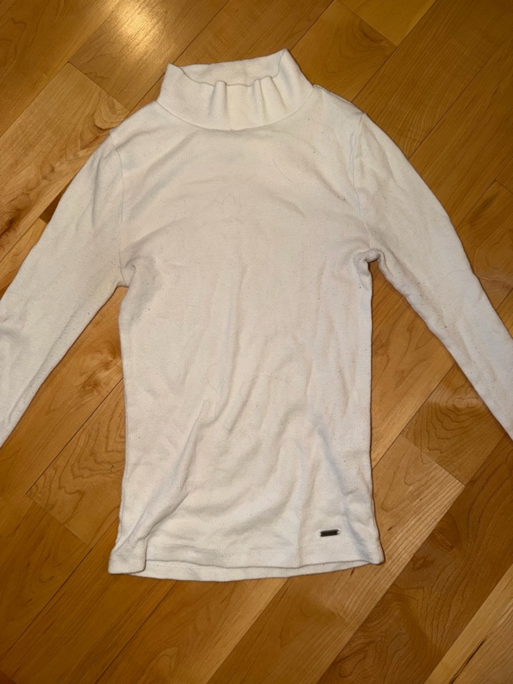 Hollister XS white turtleneck shirt